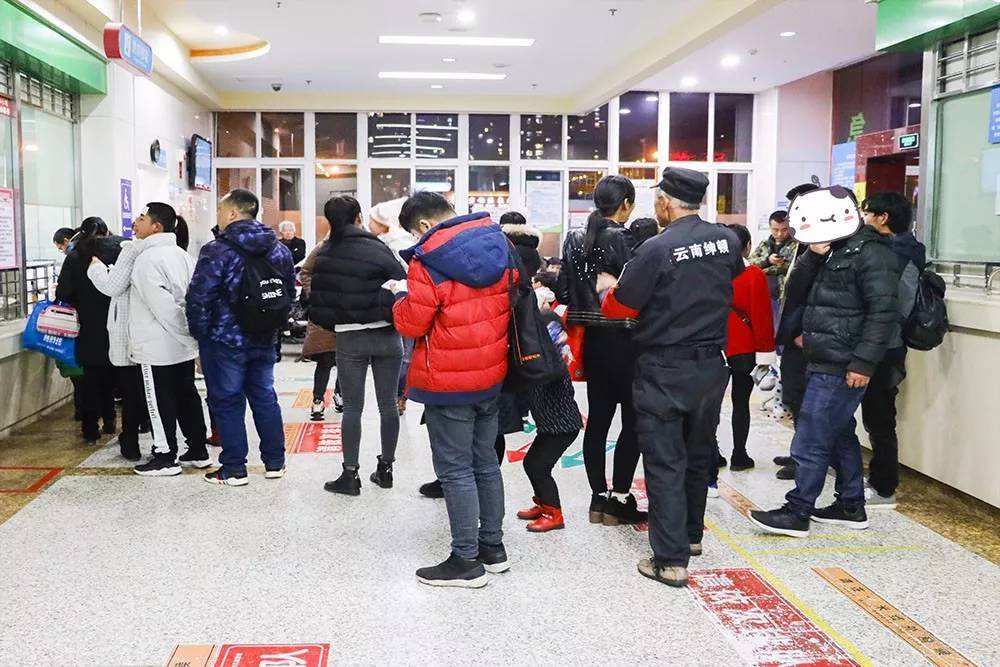 包含北京儿童医院挂不上号可以找票贩子帮忙	