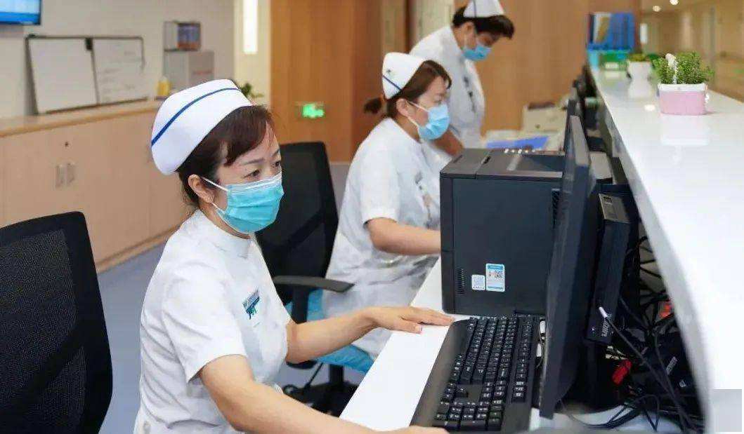 关于北京中西医结合医院代挂专家号，减少患者等待就医的时间的信息