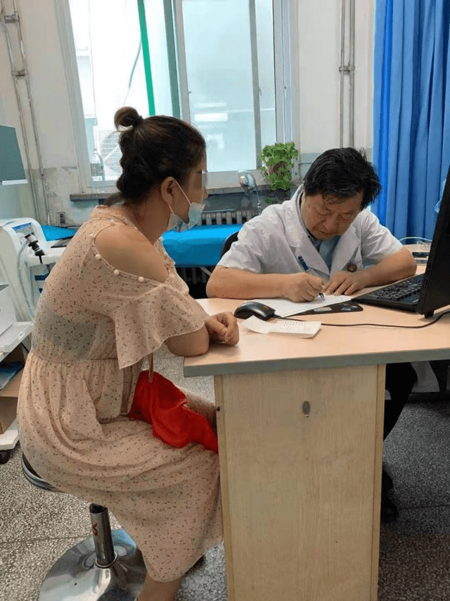 包含广安门医院代挂专家号，减少患者等待就医的时间的词条