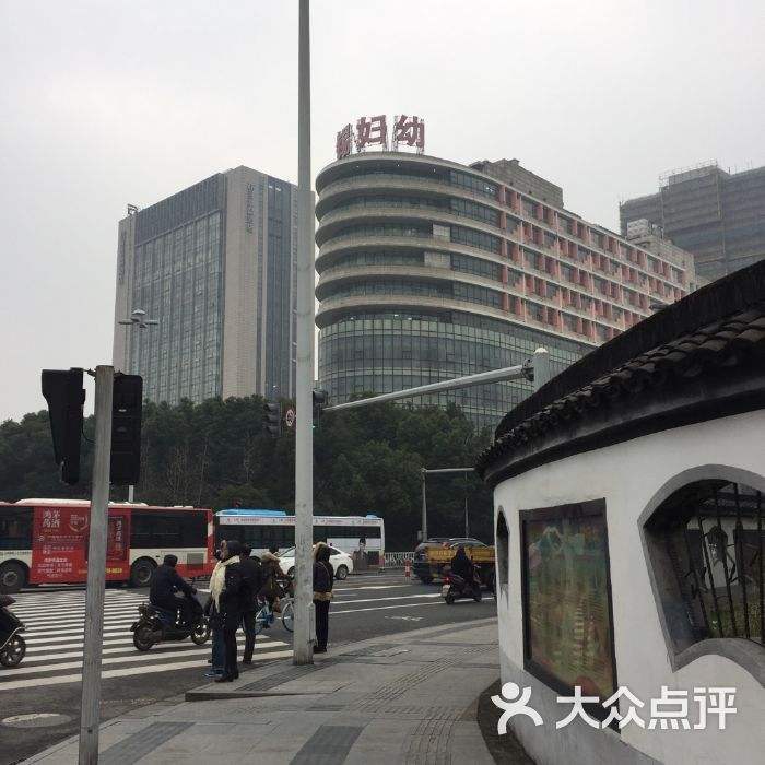 关于北京市海淀妇幼保健院全天在线急您所急的信息
