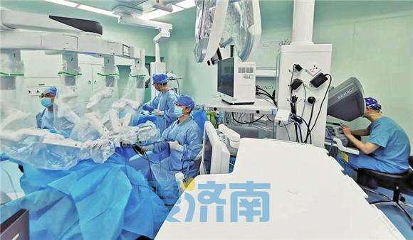 北大人民医院代挂号，加急住院手术-(到北京大学人民医院看病需要提前挂号吗)