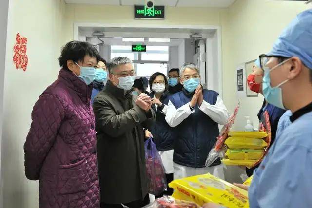 中国中医科学院广安门医院专家代挂不用排队，轻松看病的简单介绍