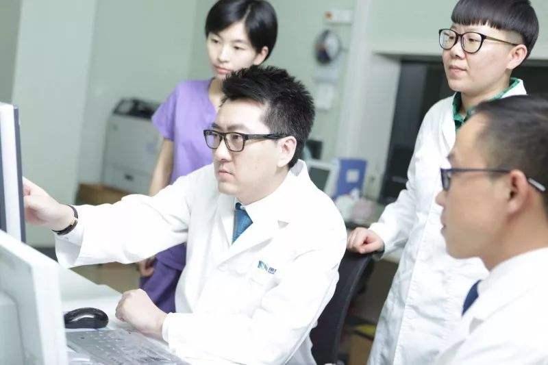 关于北京大学肿瘤医院代挂专家号，快速办理，节省时间的信息