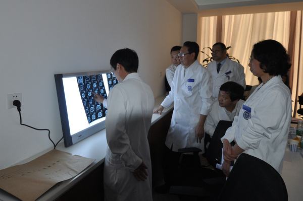 北京大学肿瘤医院代挂跑腿，全天在线第一时间安排的简单介绍