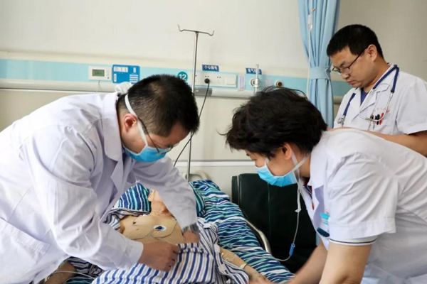 北京中西医结合医院代挂专家号，减少患者等待就医的时间-({号贩子挂号-黄牛票贩子代挂})