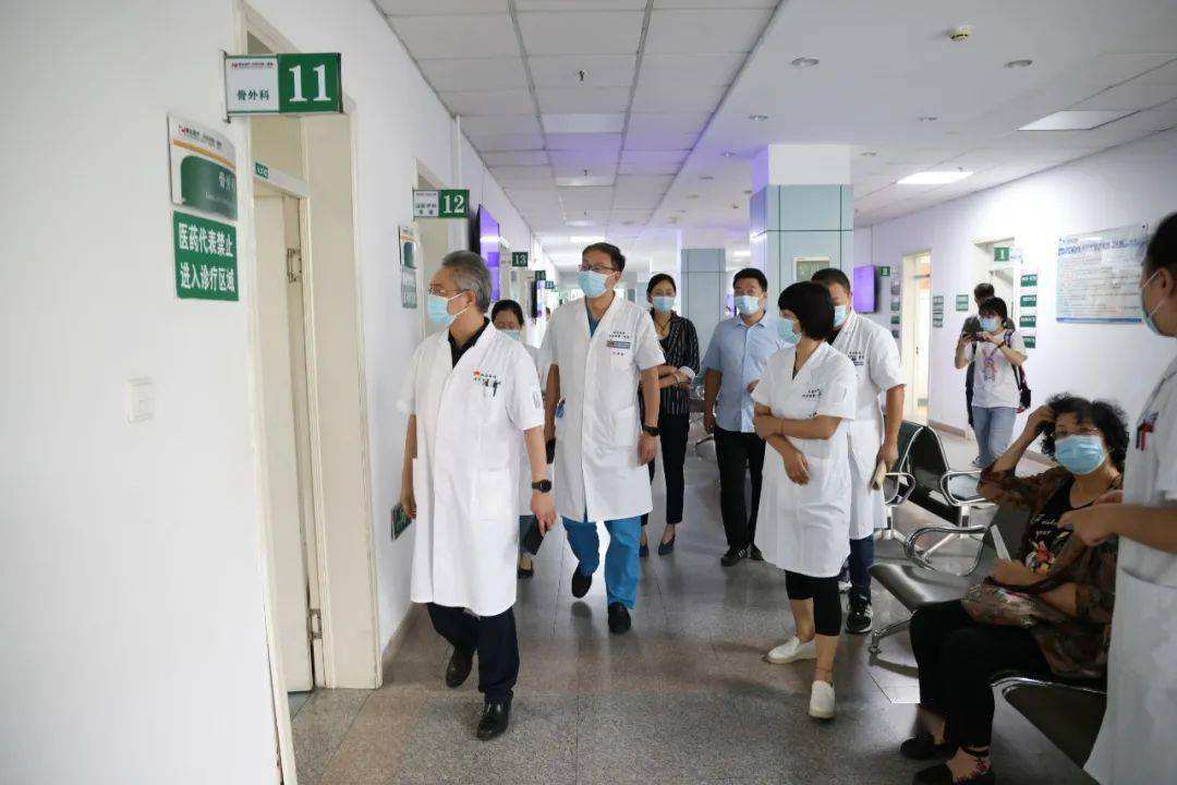 广安门医院代挂专家号，减少患者等待就医的时间-({黄牛跑腿-挂号代办})