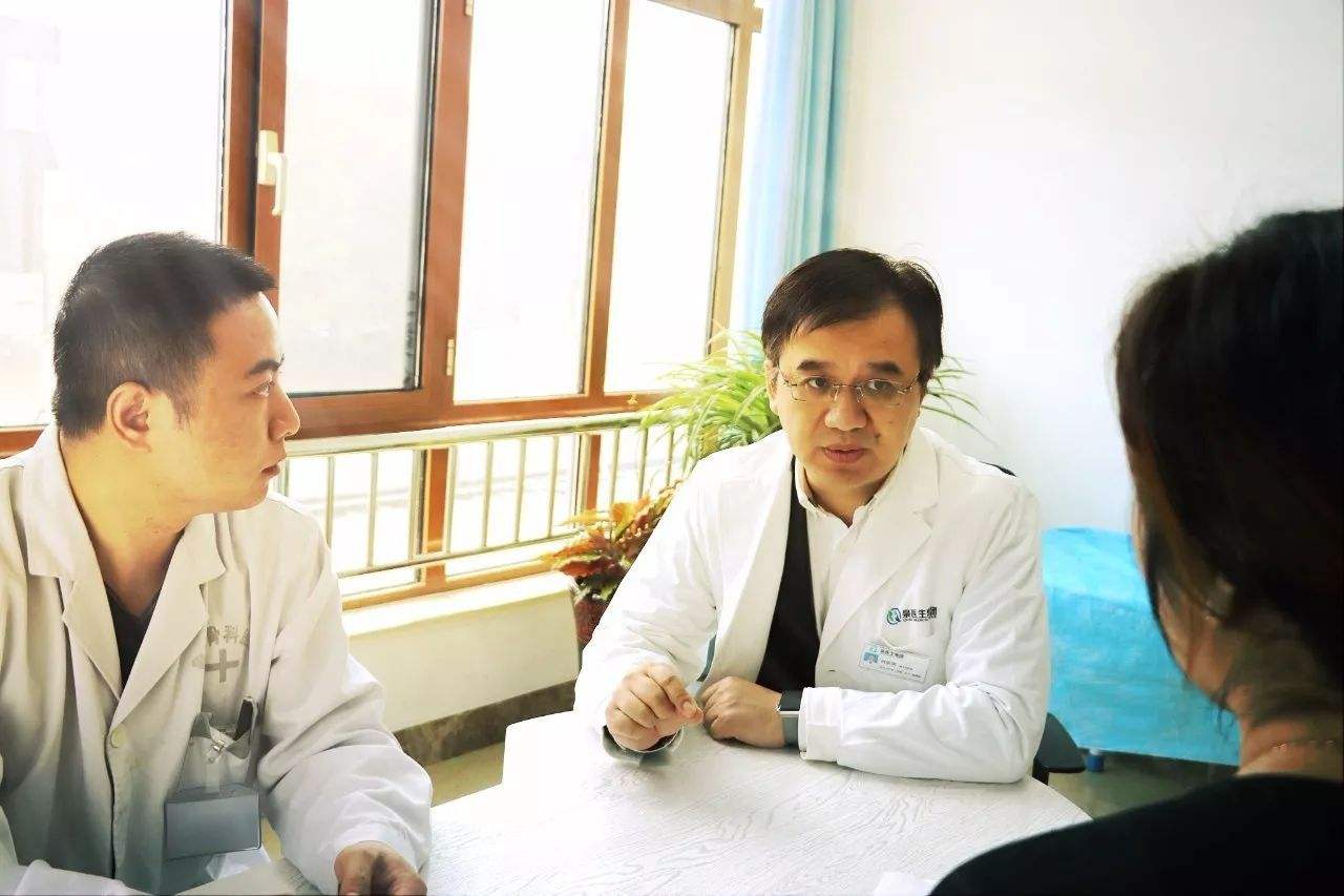 北京医院代挂专家号，减少患者等待就医的时间-({黄牛跑腿-挂号代办})
