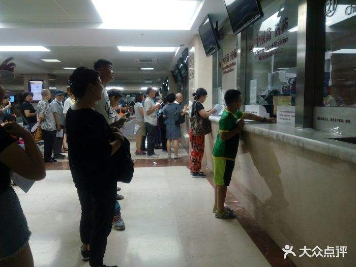 关于中国中医科学院西苑医院挂号无需排队，直接找我们的信息