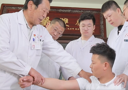 中医药大学第三附属医院（手把手教你如何挂上号）的简单介绍