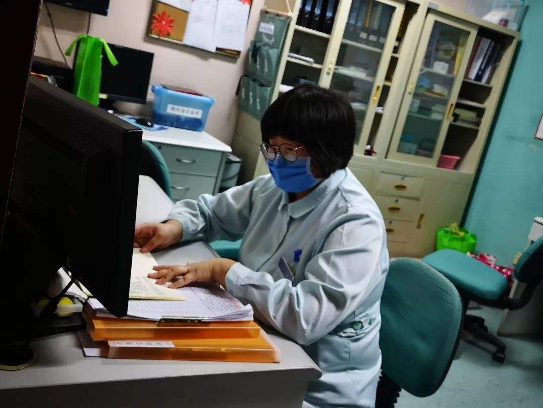 包含北京大学第三医院运动医学骨科黄牛随时帮患者挂号；疫情:2022年挥之不去的梦魇的词条