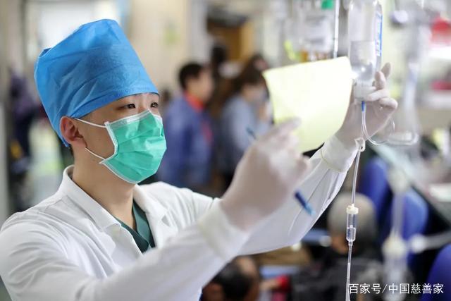 关于北京医院专家挂号找黄牛;坚决打赢常态化疫情防控攻坚战的信息