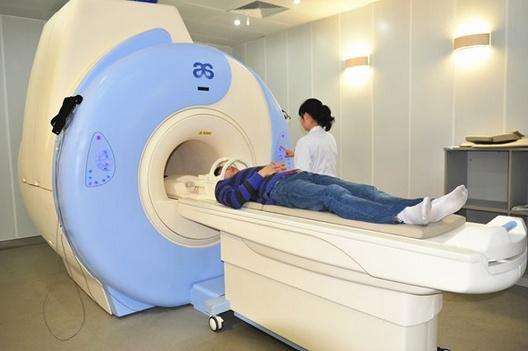 关于北京大学第三医院运动医学骨科黄牛随时帮患者挂号；核磁检查有辐射吗?跟CT、X线有啥区别?的信息