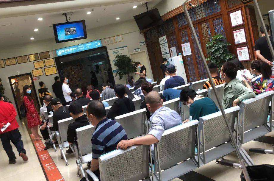 包含北京大学第六医院票贩子挂号电话，打开有联系方式