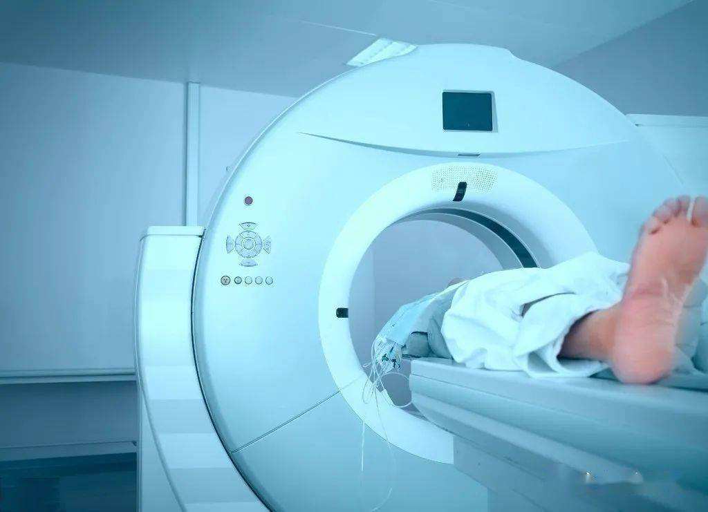 关于空军总医院黄牛跑腿挂号联系方式；CT和核磁共振有何区别?为何检查肺常做CT，头颅常做磁共振?的信息