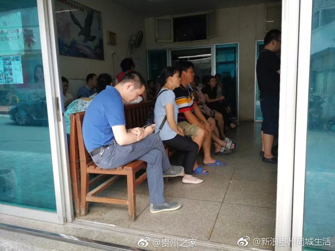 北京大学第一医院门口黄牛，为您解决挂号就医难题的简单介绍