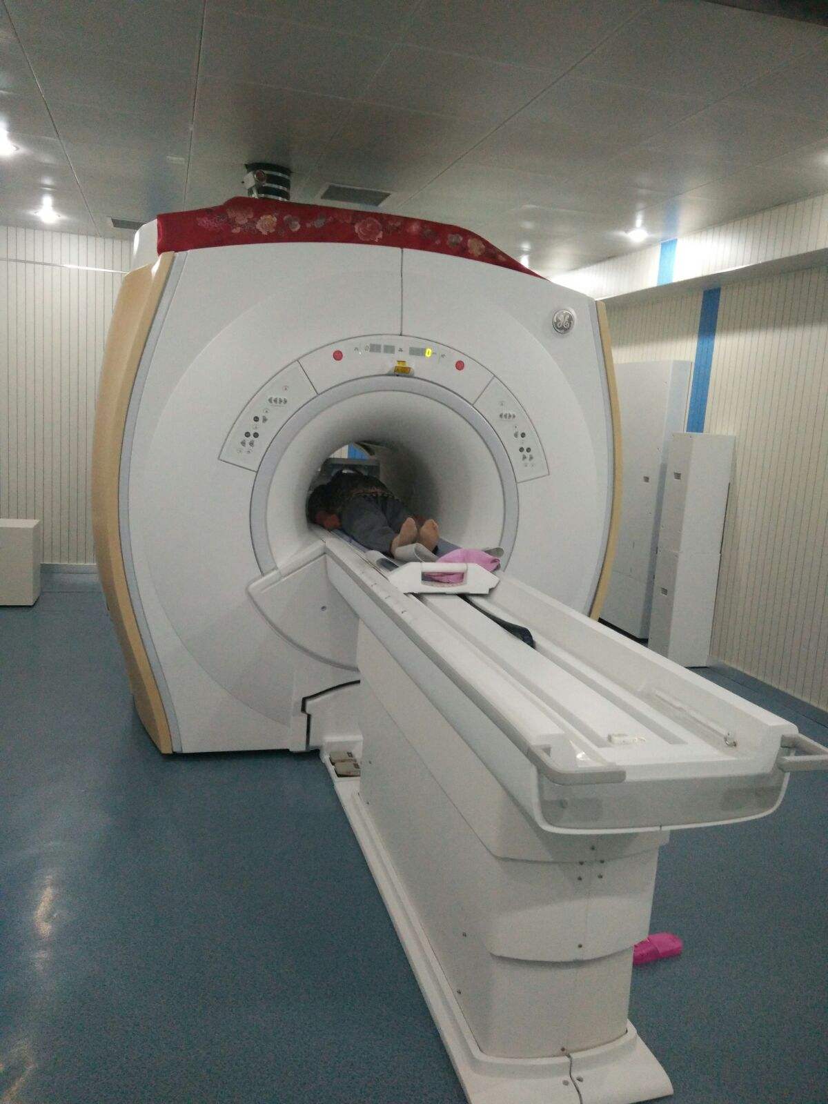 积水潭医院骨科黄牛挂号就是靠谱；为什么肝癌患者要做上腹部MRI扫描?做核磁检查，有哪些注意事项的简单介绍