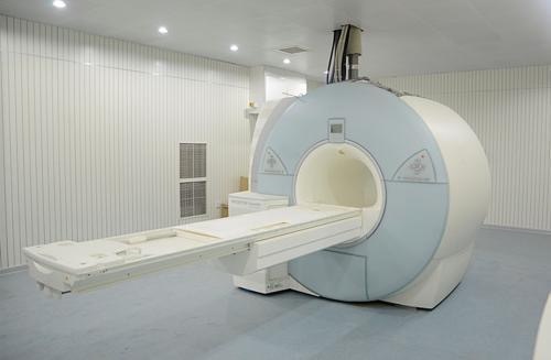 包含宣武医院脑血管专家黄牛票贩子挂号；磁共振成像清晰还没有辐射，为什么还不能取代CT?的词条