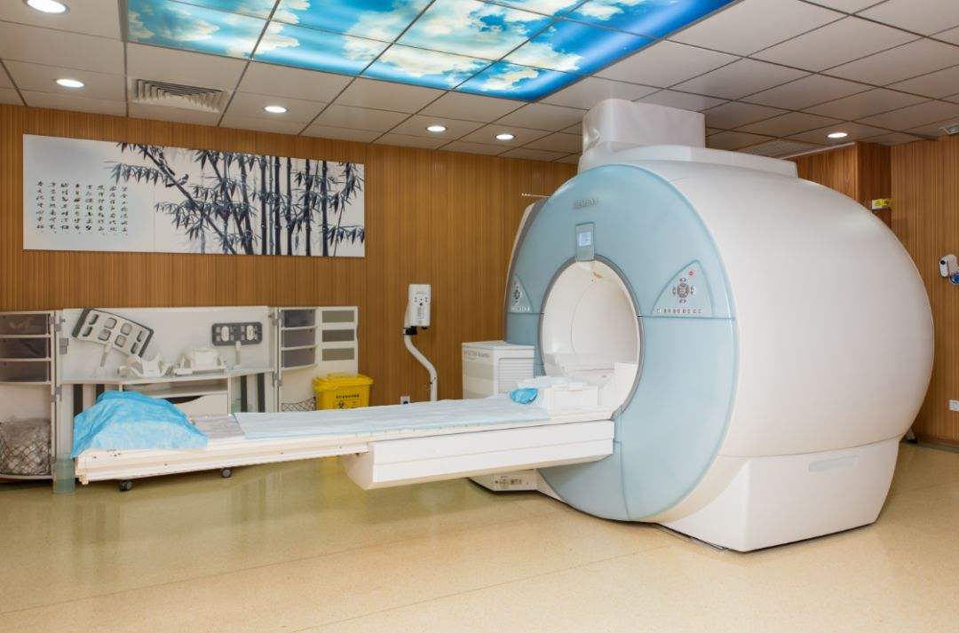 关于西苑医院号贩子代挂怎么联系；CT、磁共振(MRI)、X线，有什么区别?一分钟为你答疑解惑的信息