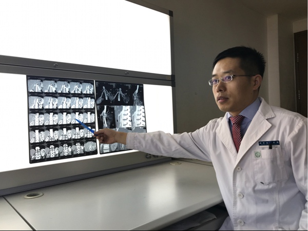关于安贞医院黄牛挂号京事通关节炎为什么拍完X光片还需要做超声、核磁?的信息