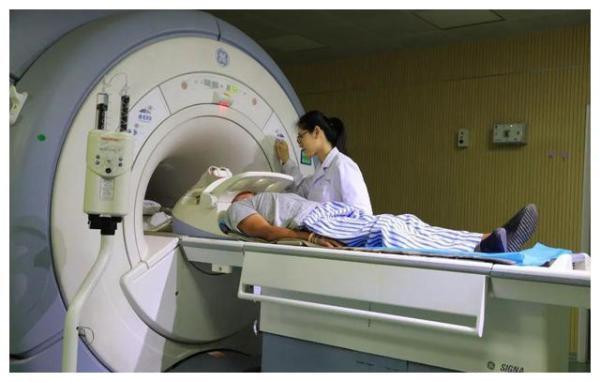 西苑医院号贩子一手挂号就是快；为什么医生不建议做核磁共振?核磁共振和CT检查，哪一个更好?的简单介绍