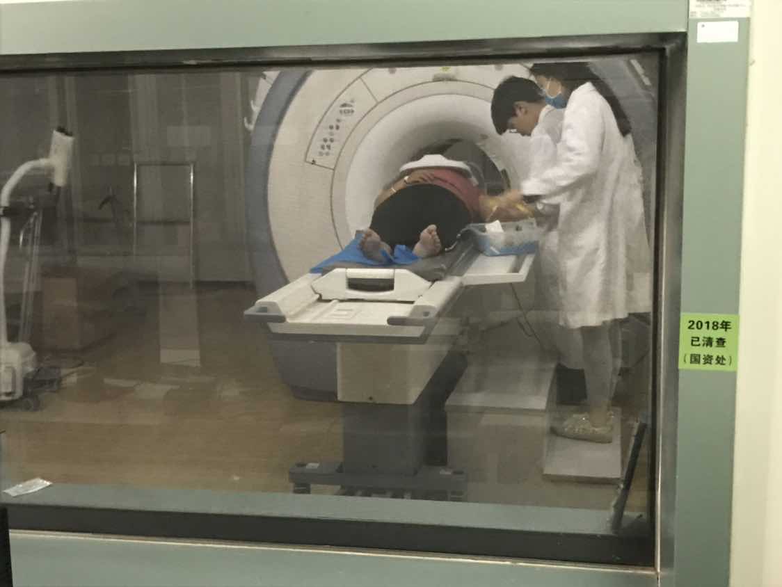 阜外医院知名专家黄牛快速挂号；为什么肝癌患者要做上腹部MRI扫描?做核磁检查，有哪些注意事项的简单介绍