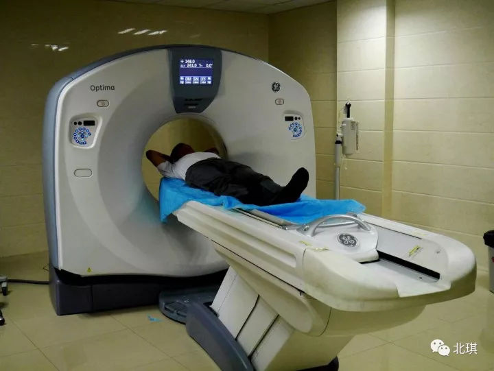 关于阜外医院知名专家黄牛快速挂号；为什么CT检查只需2分钟，核磁检查却要20分钟?的信息