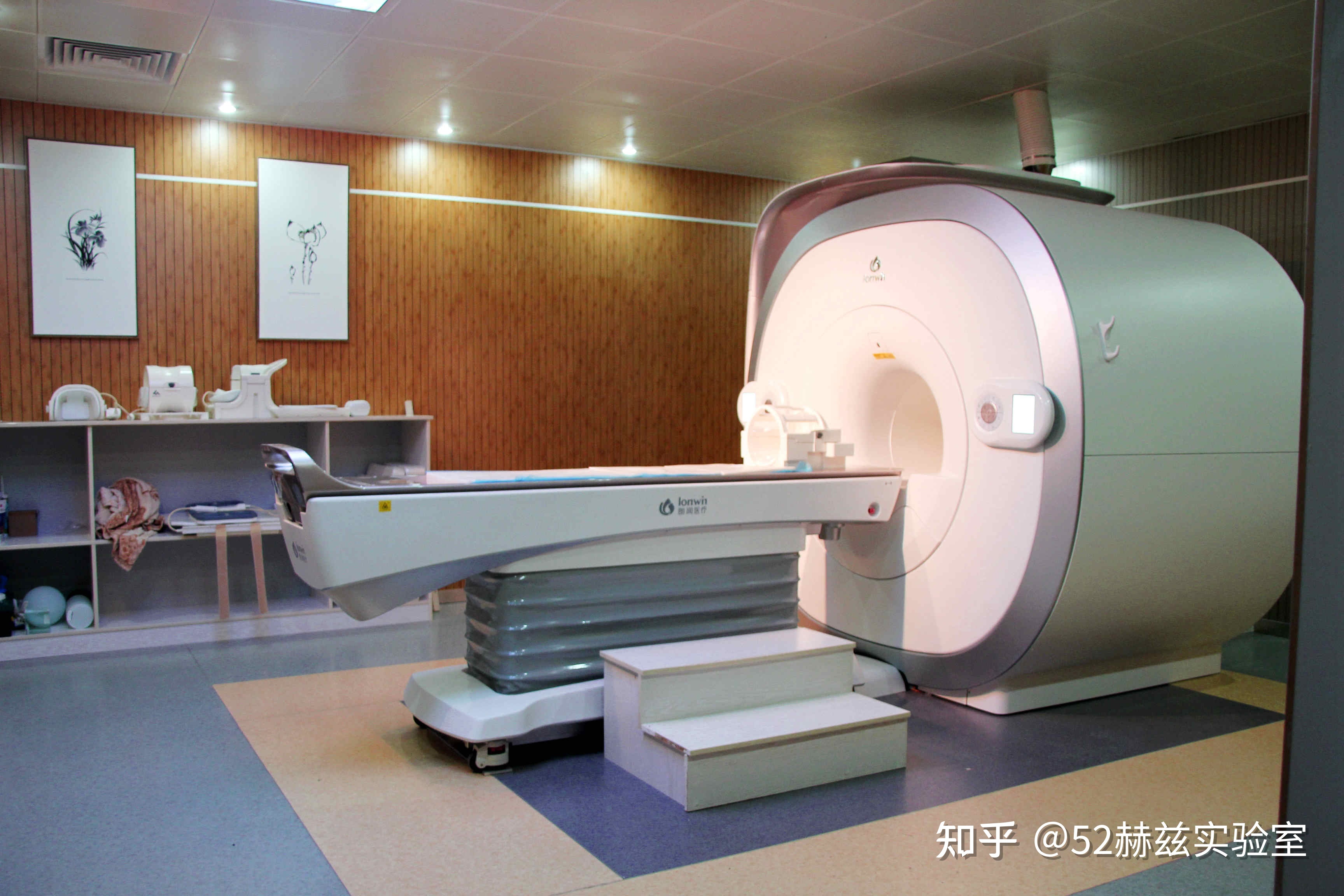 西苑医院号贩子一手挂号就是快；核磁共振与CT哪个危害大?提醒:3种情况，不建议做核磁共振的简单介绍
