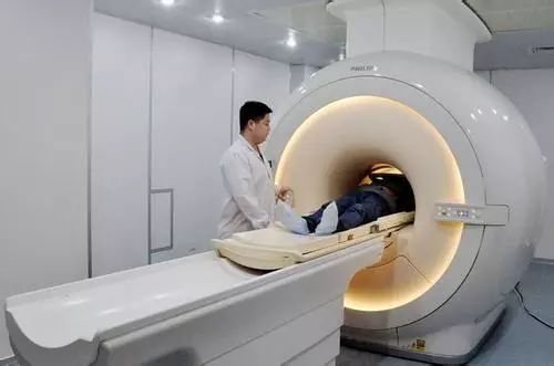 关于博爱医院黄牛帮你解决挂号难题；核磁共振与CT一样吗?有哪些区别?的信息