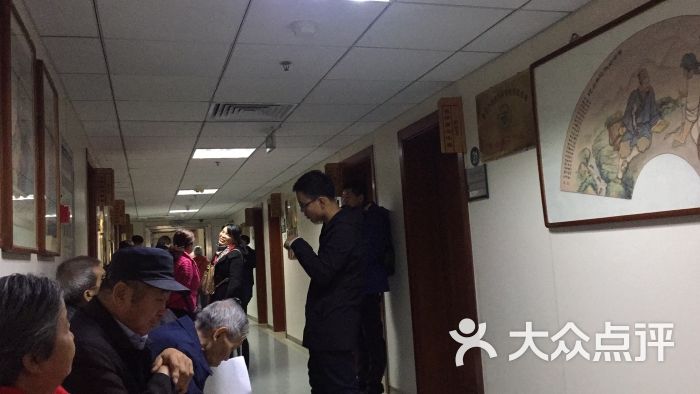 关于广安门中医院怎么寻找靠谱黄牛帮忙挂号，靠口碑赢天下的信息