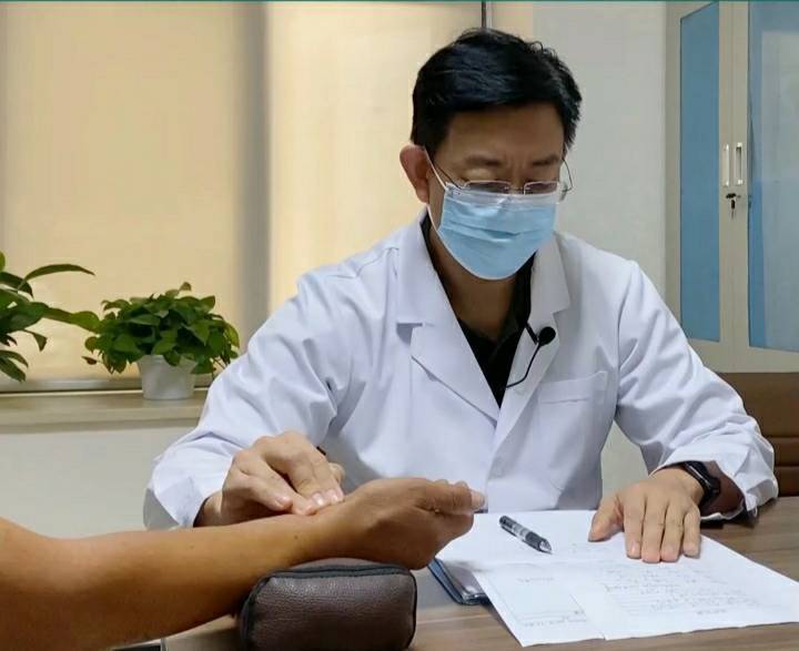 包含北京中医药大学东方医院代帮挂号跑腿代挂，获得客户一致好评的词条