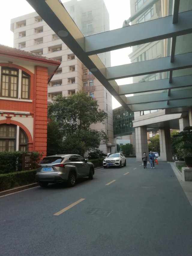 关于上海市第一人民医院医院号贩子挂号，服务周到包你满意的信息