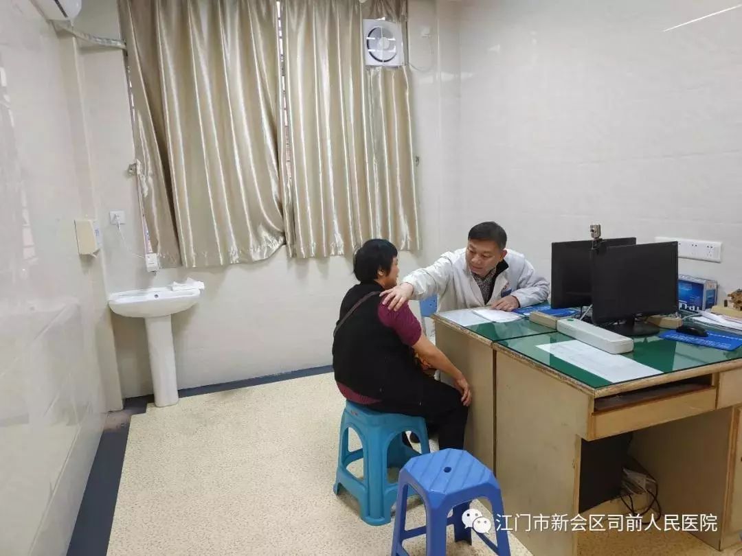 包含内江市第一人民医院医院代诊预约挂号，专家会诊住院协调的词条