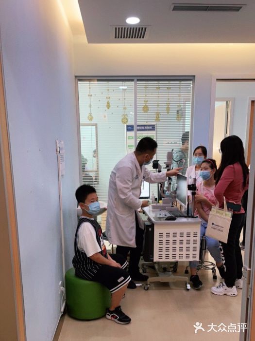 北京爱耳英智眼科医院医院代诊预约挂号，一条龙快速就医的简单介绍