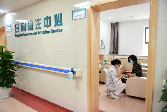 关于重庆市人民医院医院号贩子挂号，一条龙快速就医的信息