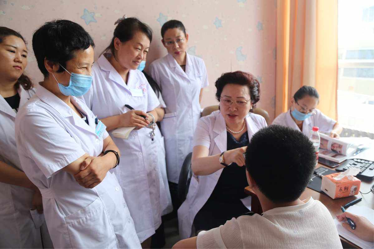 关于北京市第一中西医结合医院医院陪诊代挂，随诊顾问帮您解忧的信息