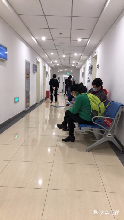 关于首都医科大学附属北京友谊医院医院跑腿陪诊挂号，一条龙快速就医的信息