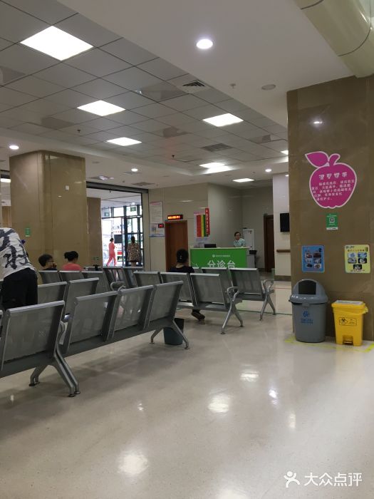 重庆医科大学附属儿童医院医院号贩子挂号，一条龙快速就医的简单介绍
