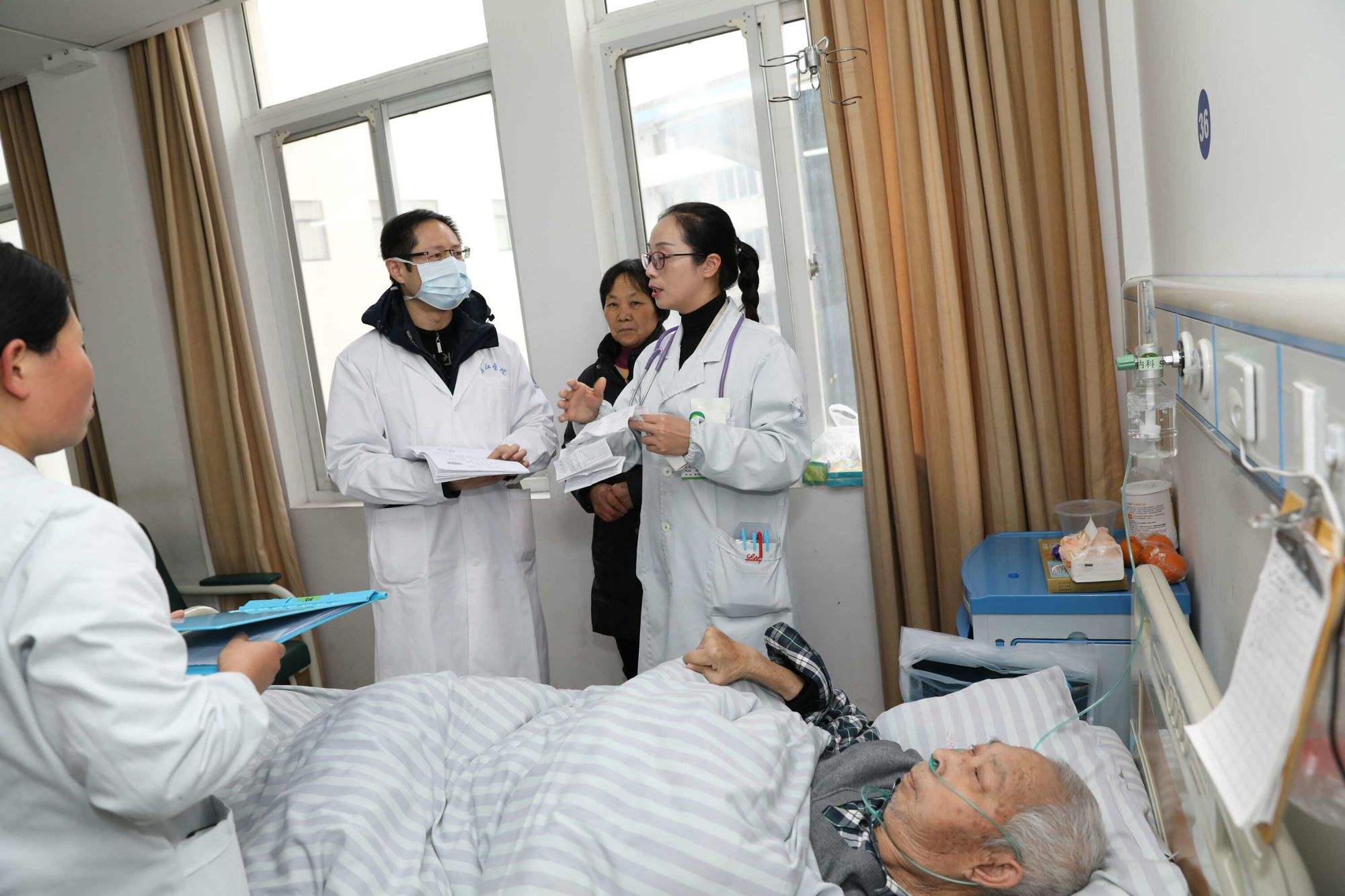 包含重庆市妇幼保健院医院黄牛挂号，专家会诊住院协调的词条