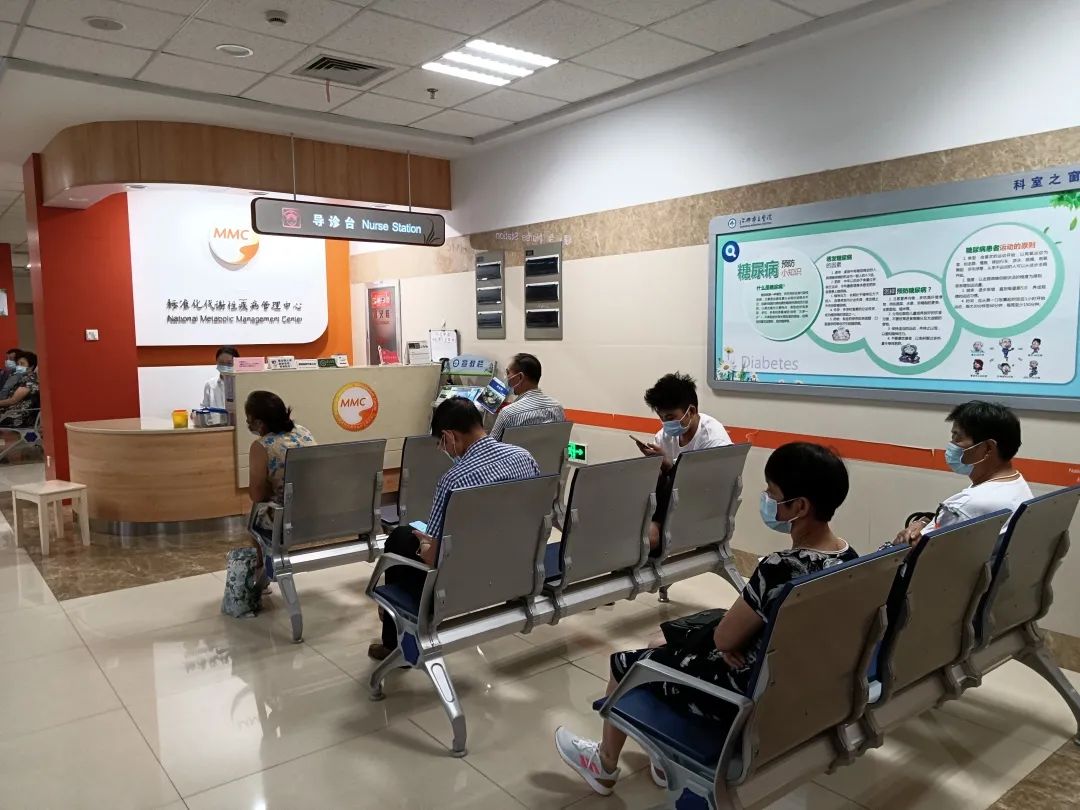 关于重庆市第一人民医院医院代诊票贩子挂号，就诊助手医疗顾问的信息