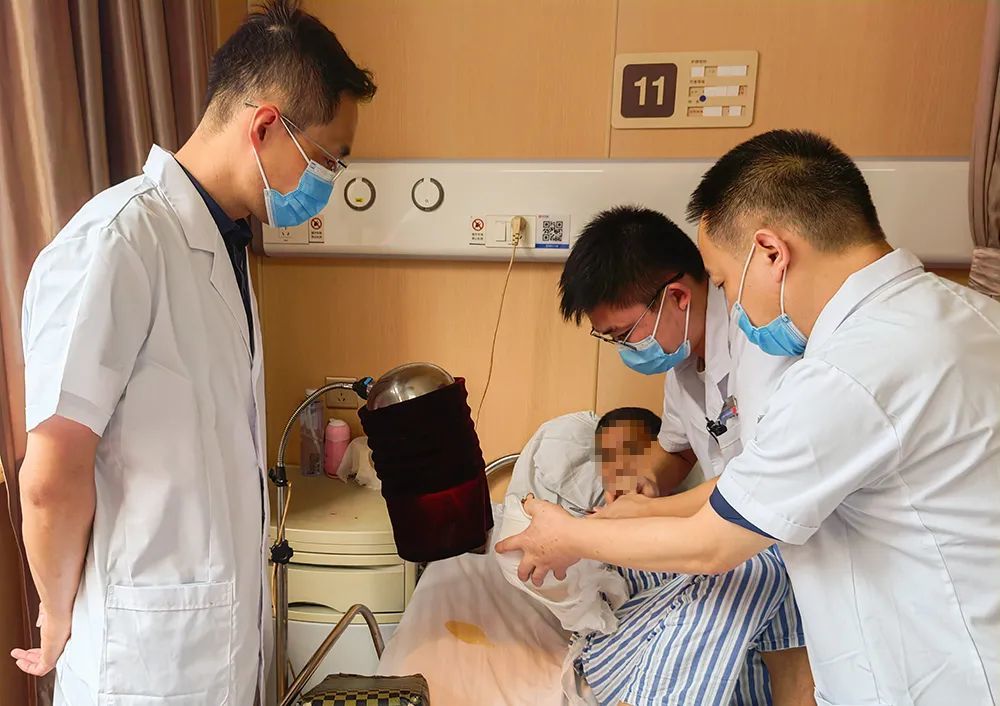 包含上海口腔康复网医院代诊预约挂号，专家会诊住院协调的词条