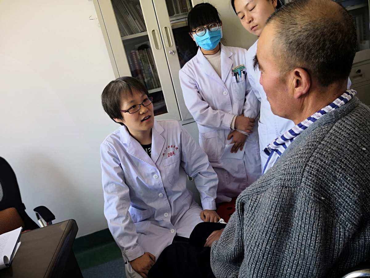 包含中国中医科学院广安门医院怎么寻找靠谱黄牛帮忙挂号，靠口碑赢天下的词条