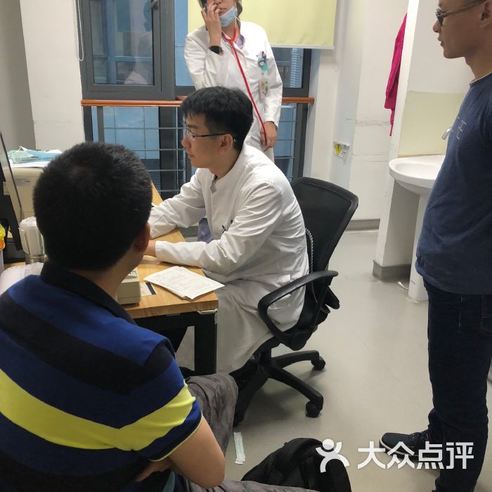 关于上海市肺科医院医院代诊预约挂号，专家会诊住院协调的信息